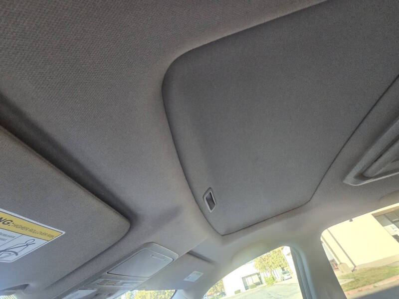 2017 Honda Pilot Touring — photo 17