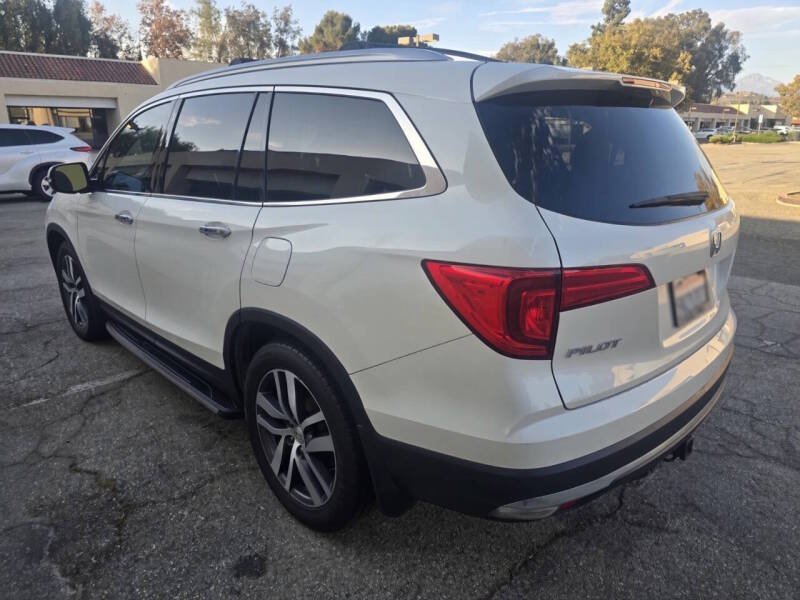 2017 Honda Pilot Touring — photo 24