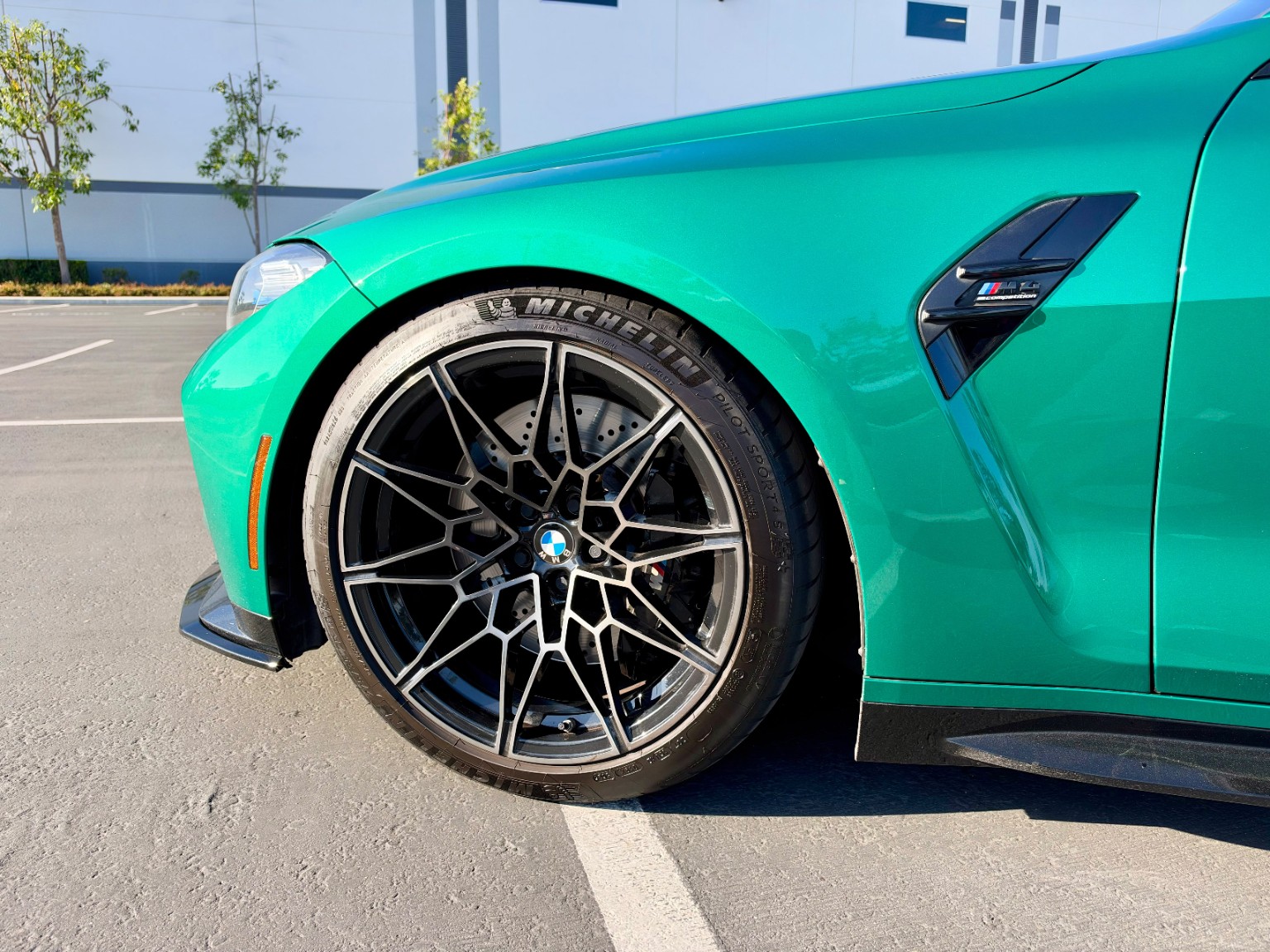 2022 BMW M4 Competition xDrive — photo 4